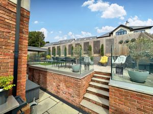 Photo 35- click for photo gallery